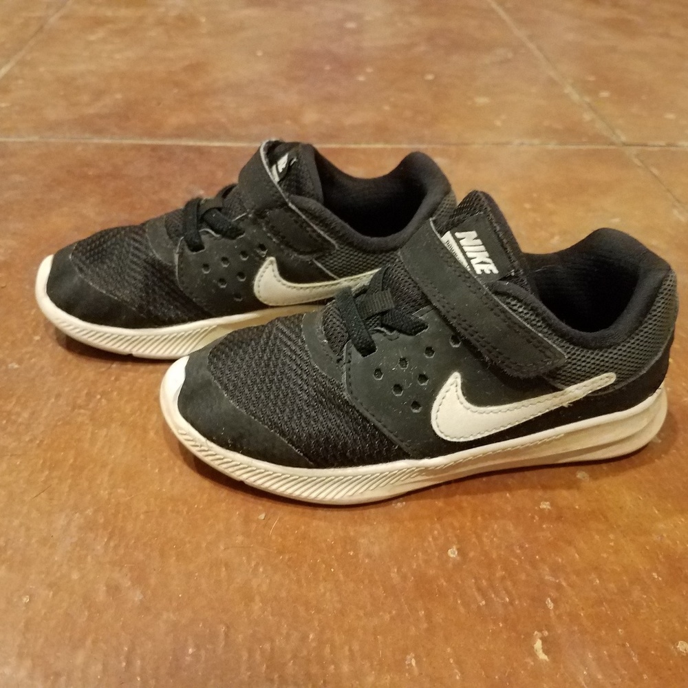 Nike sneakers size 10